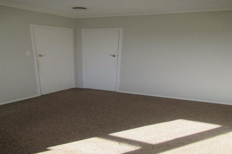 Photo of property in 13 Charles Street, Clouston Park, Upper Hutt, 5018