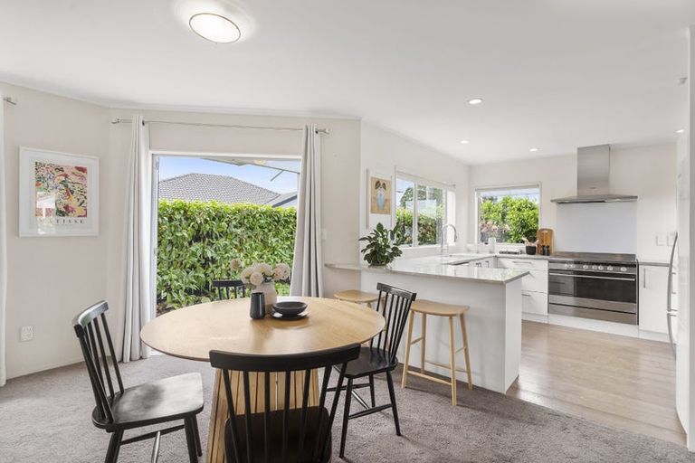 Photo of property in 3/23 Lakeside Drive, Orewa, 0931