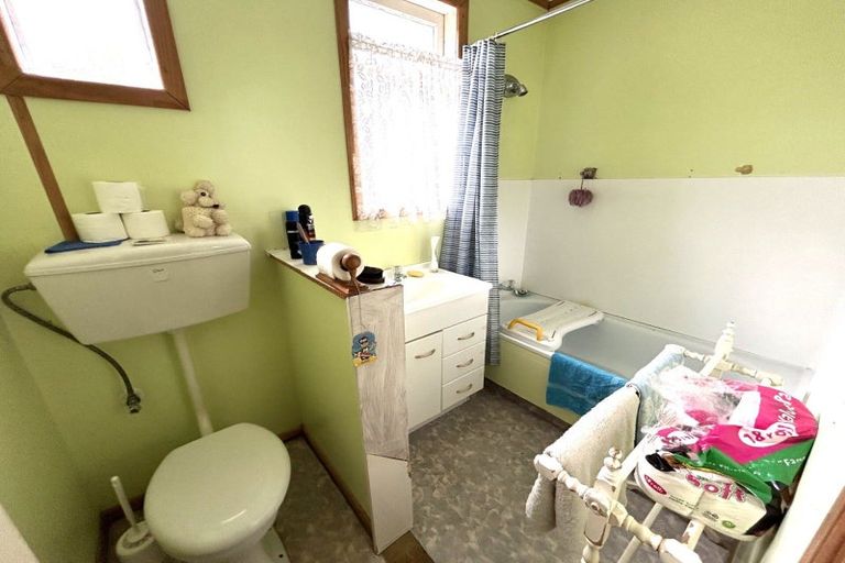 Photo of property in 3 Girvan Place, Tokoroa, 3420