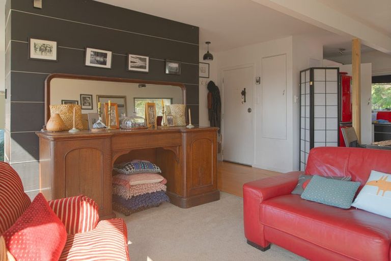 Photo of property in 61a Mortimer Terrace, Brooklyn, Wellington, 6021