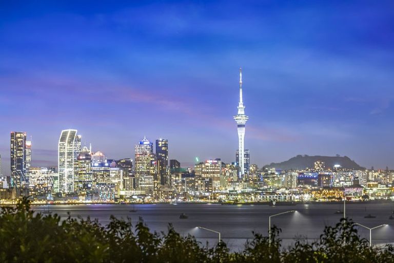 Photo of property in 59 Sylvan Avenue, Northcote, Auckland, 0627