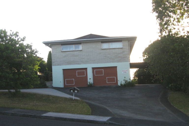 Photo of property in 2/77 Stanaway Street, Hillcrest, Auckland, 0627