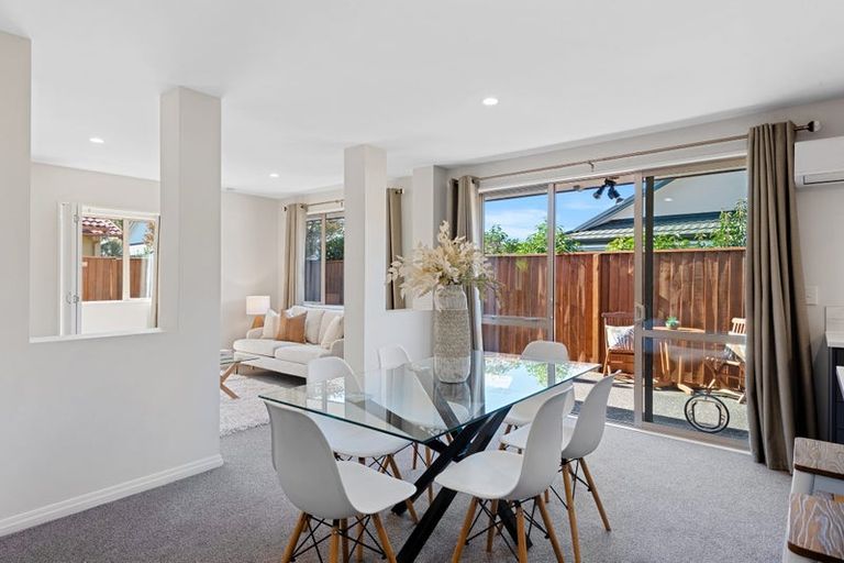 Photo of property in 11 Mica Place, Northwood, Christchurch, 8051
