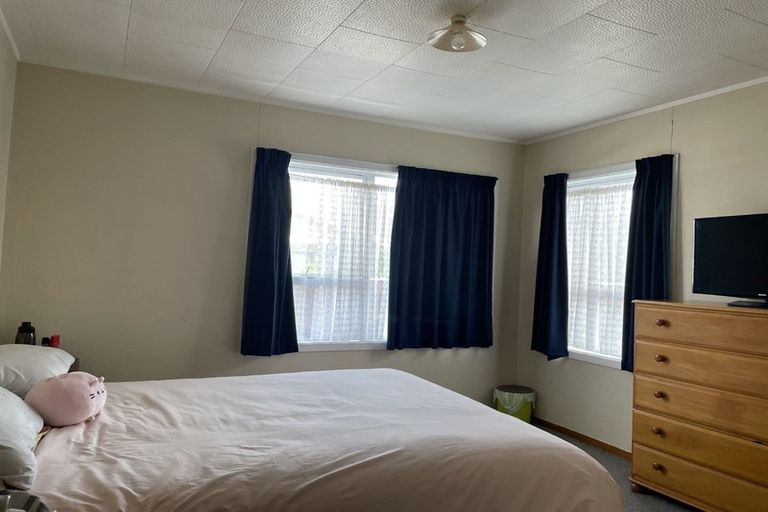 Photo of property in 711-713 Charles Street, Raureka, Hastings, 4120
