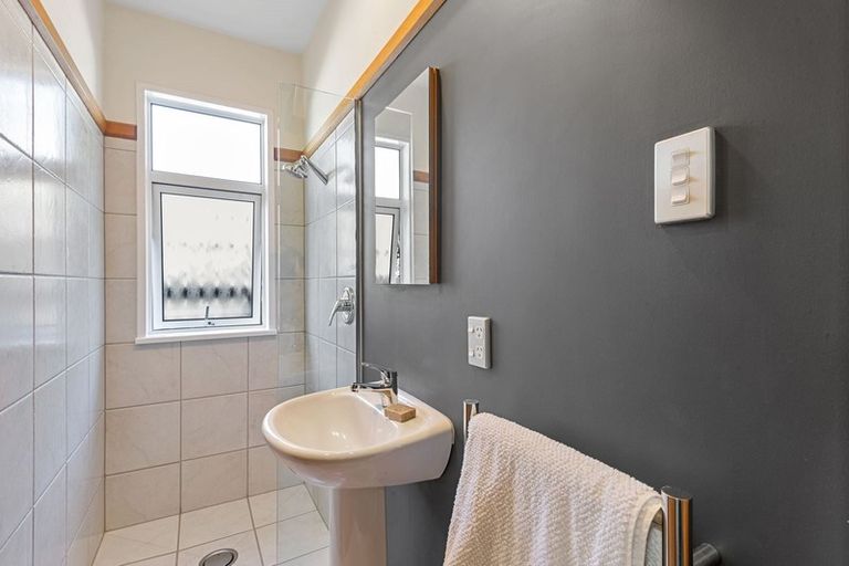 Photo of property in 11 Massey Crescent, St Albans, Christchurch, 8014