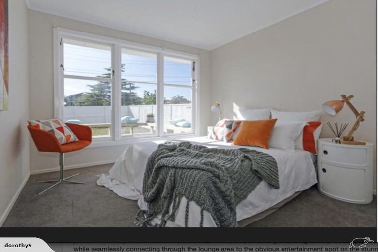 Photo of property in 19 Mackenzie Street, Te Atatu South, Auckland, 0610
