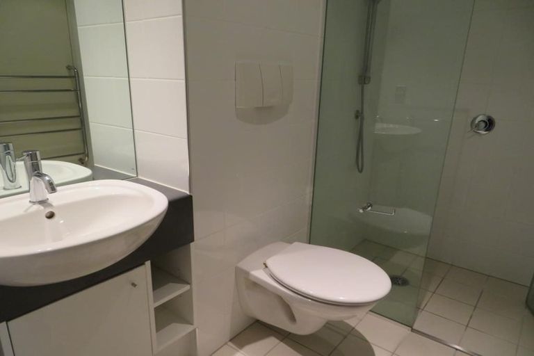 Photo of property in Sanctum Apartment, 10 Ebor Street, Te Aro, Wellington, 6011