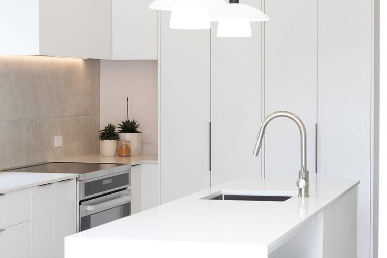 Photo of property in 18 Dover Street, St Albans, Christchurch, 8014