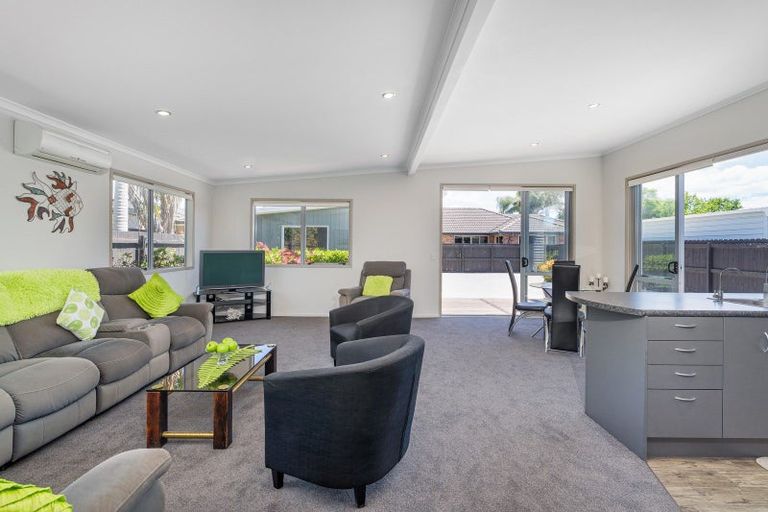 Photo of property in 20b Cholmondeley Crescent, Whitianga, 3510