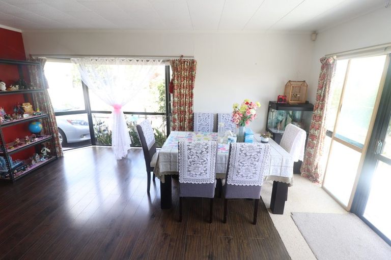 Photo of property in 2/99 Ocean View Road, Hillcrest, Auckland, 0627