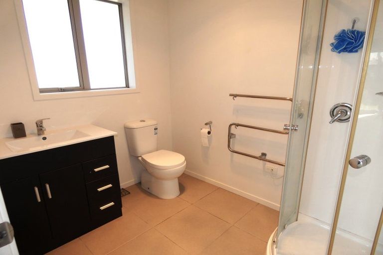 Photo of property in 28 Fonblanque Street, Westport, 7825