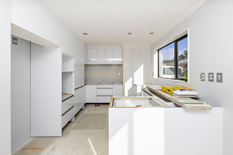 Photo of property in 1/14 Milton Road, Orewa, 0931