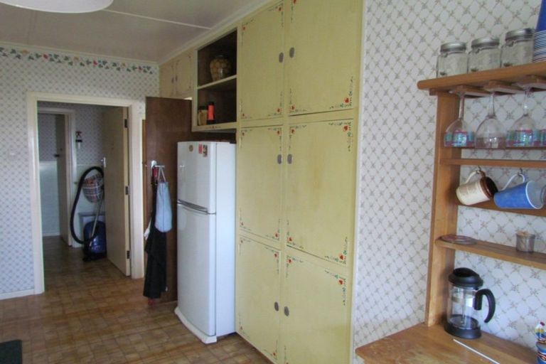 Photo of property in 41 Seaview Road, Glenfield, Auckland, 0629