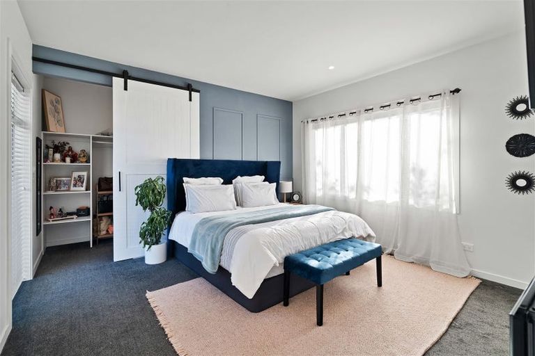 Photo of property in 10 Factory Road, Belfast, Christchurch, 8051