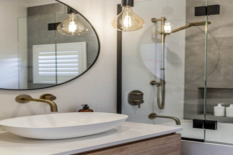 Photo of property in 2a Egremont Street, Belmont, Auckland, 0622