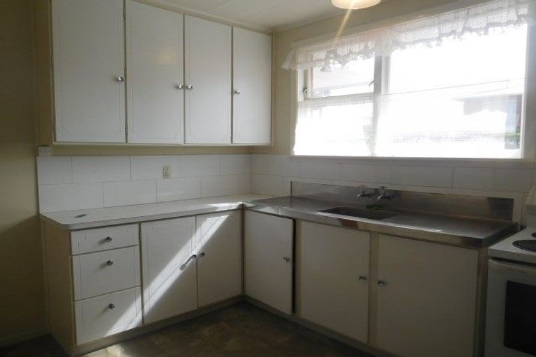 Photo of property in 67 Young Street, New Plymouth, 4310