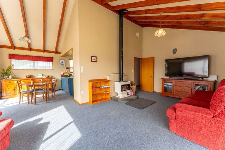 Photo of property in 52 Salisbury Crescent, Oamaru North, Oamaru, 9400