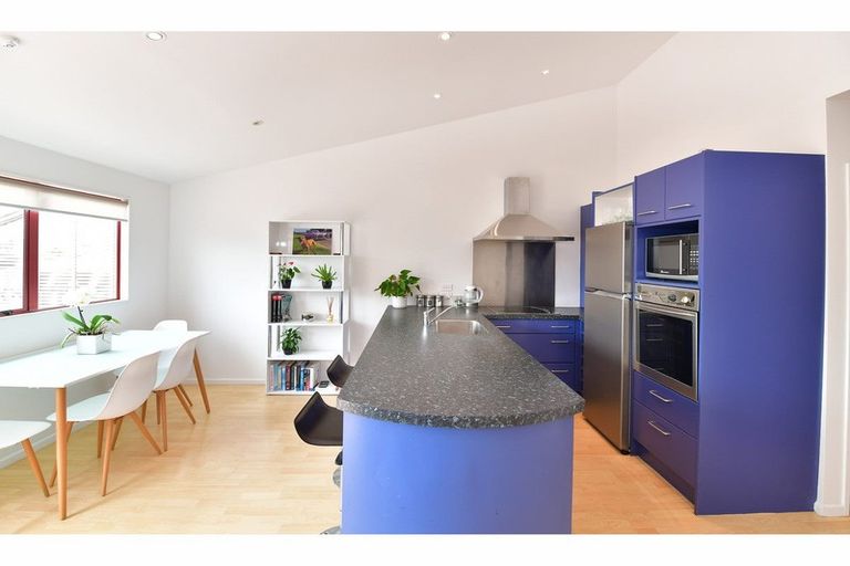 Photo of property in 33e Florence Avenue, Orewa, 0931