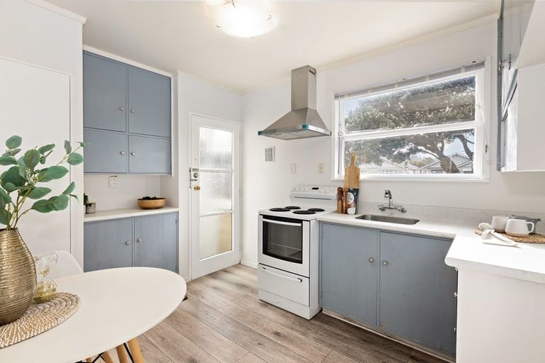 Photo of property in 2/56 Brussels Street, Miramar, Wellington, 6022