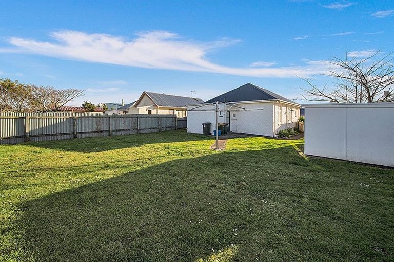 Photo of property in 52 Waihi Road, Hawera, 4610