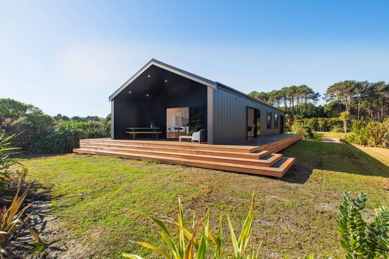 Photo of property in 4 Tarapuka Way, Mahia, Nuhaka, 4198