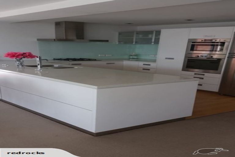 Photo of property in 3/16 Oriental Terrace, Oriental Bay, Wellington, 6011