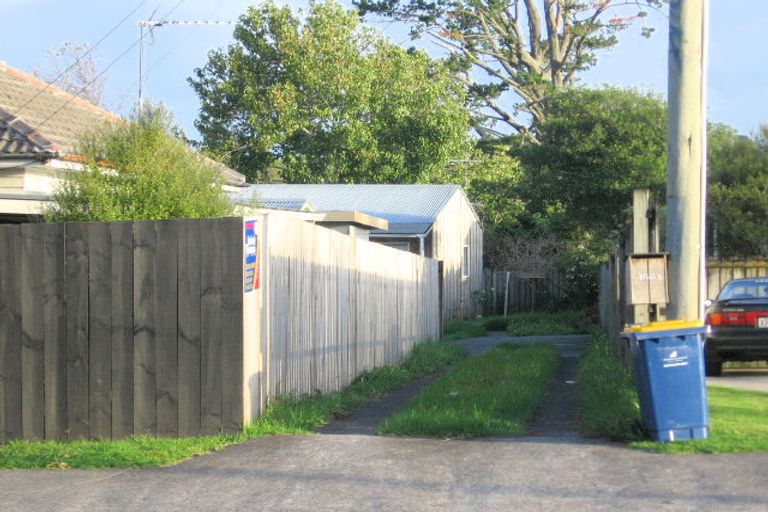 Photo of property in 386 West Coast Road, Glen Eden, Auckland, 0602