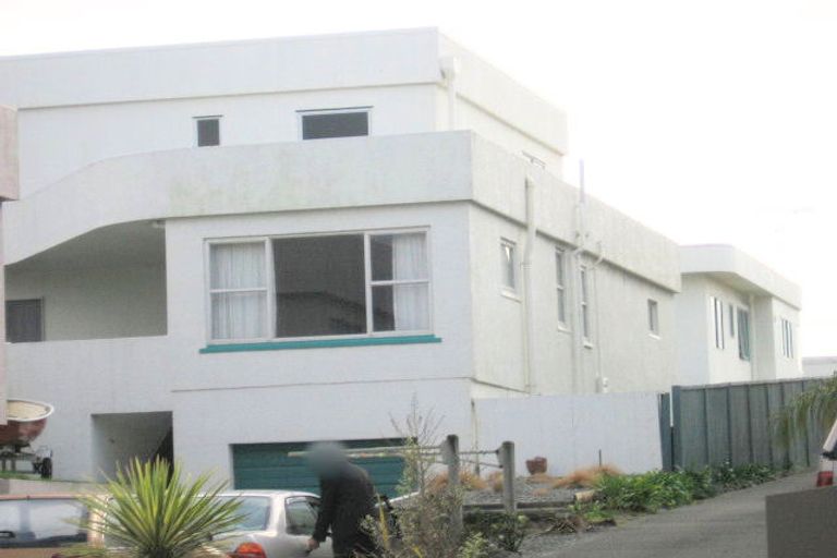 Photo of property in 117c Oceanbeach Road, Mount Maunganui, 3116