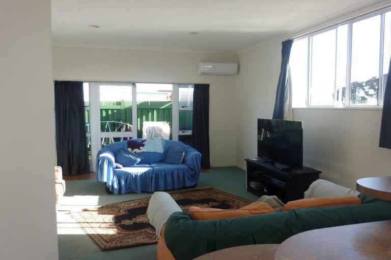 Photo of property in 23 Surrey Street, Hawera, 4610