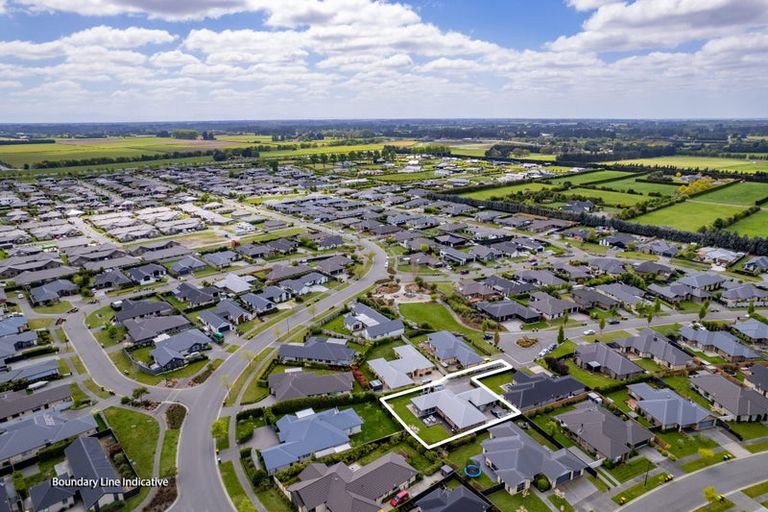 Photo of property in 13 Loeb Place, Rolleston, 7614