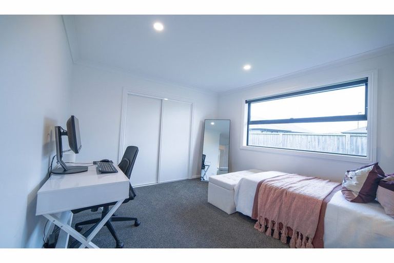 Photo of property in 7 Clonbunny Close, Rolleston, 7614