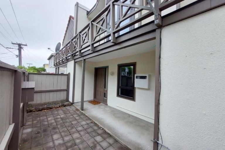 Photo of property in 2u2 Goring Street, Thorndon, Wellington, 6011