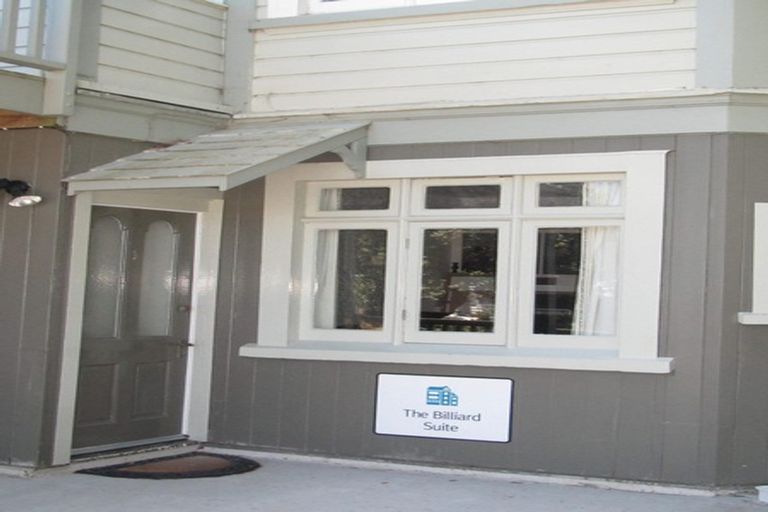 Photo of property in 2/10 Orchard Street, Wadestown, Wellington, 6012