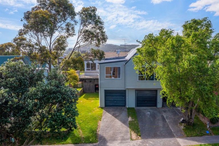 Photo of property in 53 The Companionway, Whitby, Porirua, 5024