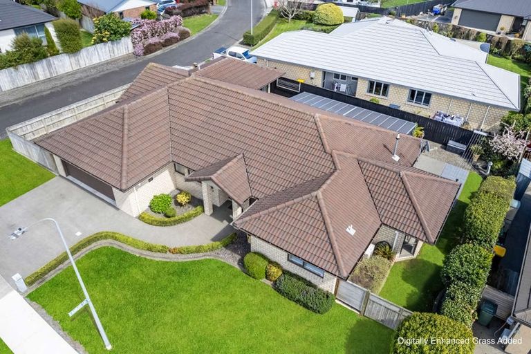 Photo of property in 2 Ahmad Close, Levin, 5510