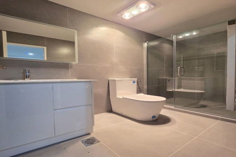 Photo of property in 28a Greenmeadows Avenue, Manurewa East, Auckland, 2102