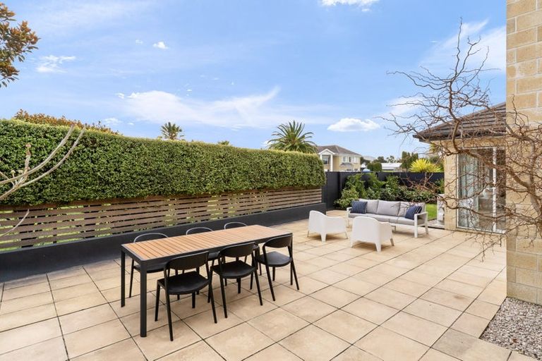 Photo of property in 3 Leabridge Mews, Harewood, Christchurch, 8051