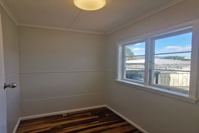 Photo of property in 13 Clendon Avenue, Papatoetoe, Auckland, 2025