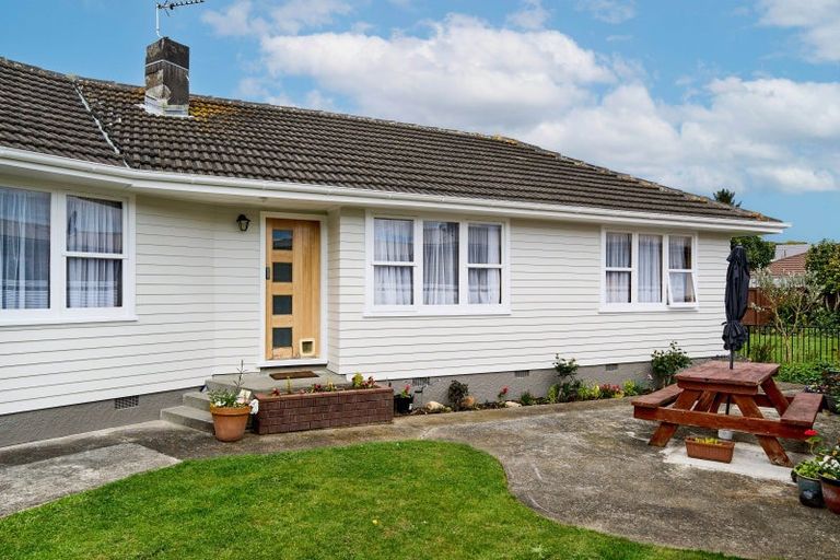 Photo of property in 29 Rosebank Avenue, Avalon, Lower Hutt, 5011