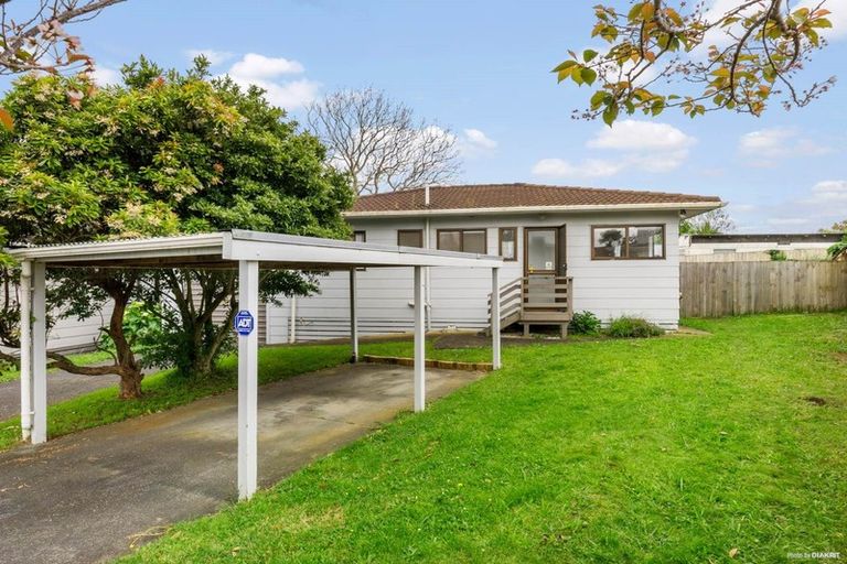 Photo of property in 1/50a Tawa Crescent, Manurewa, Auckland, 2102