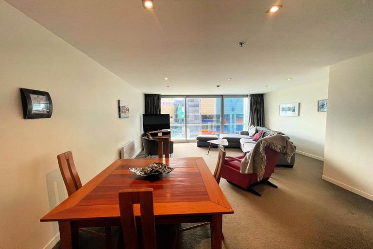 Photo of property in Portal Apartments, 4b/42 Cable Street, Te Aro, Wellington, 6011