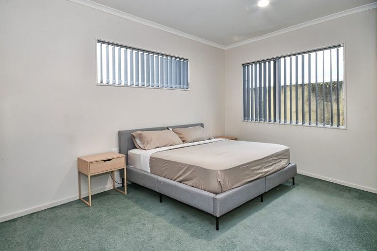 Photo of property in 30b Wellington Street, Pukekohe, 2120