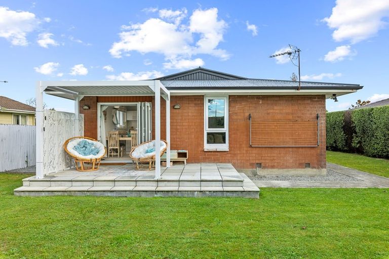 Photo of property in 21 La Perouse Place, Northcote, Christchurch, 8052