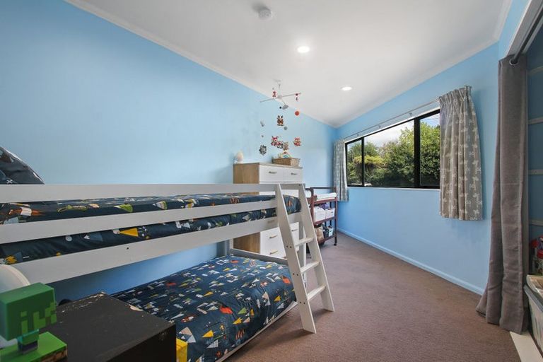 Photo of property in 33a Makora Road, Massey, Auckland, 0614