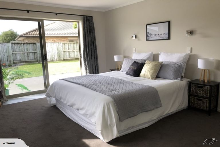 Photo of property in 2 Sophies Way, Papamoa Beach, Papamoa, 3118