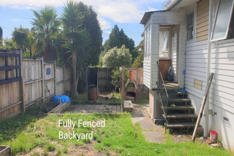 Photo of property in 63 Nikau Street, New Lynn, Auckland, 0600