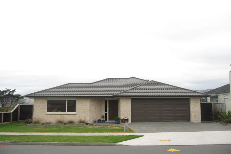 Photo of property in 14 Avion Terrace, Raumati Beach, Paraparaumu, 5032
