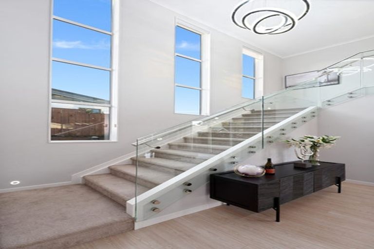 Photo of property in 38a Pokapu Street, Titirangi, Auckland, 0600