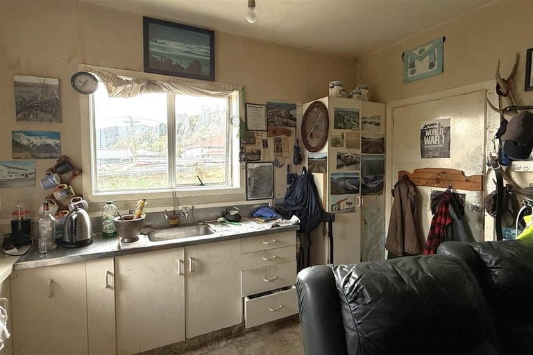 Photo of property in 29 Murray Street, Greymouth, 7805