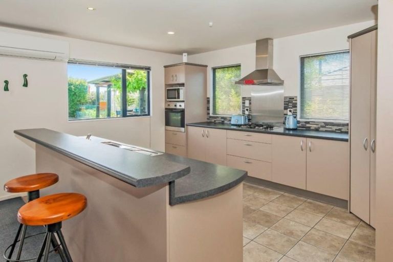 Photo of property in 22 Markham Way, Rolleston, 7614